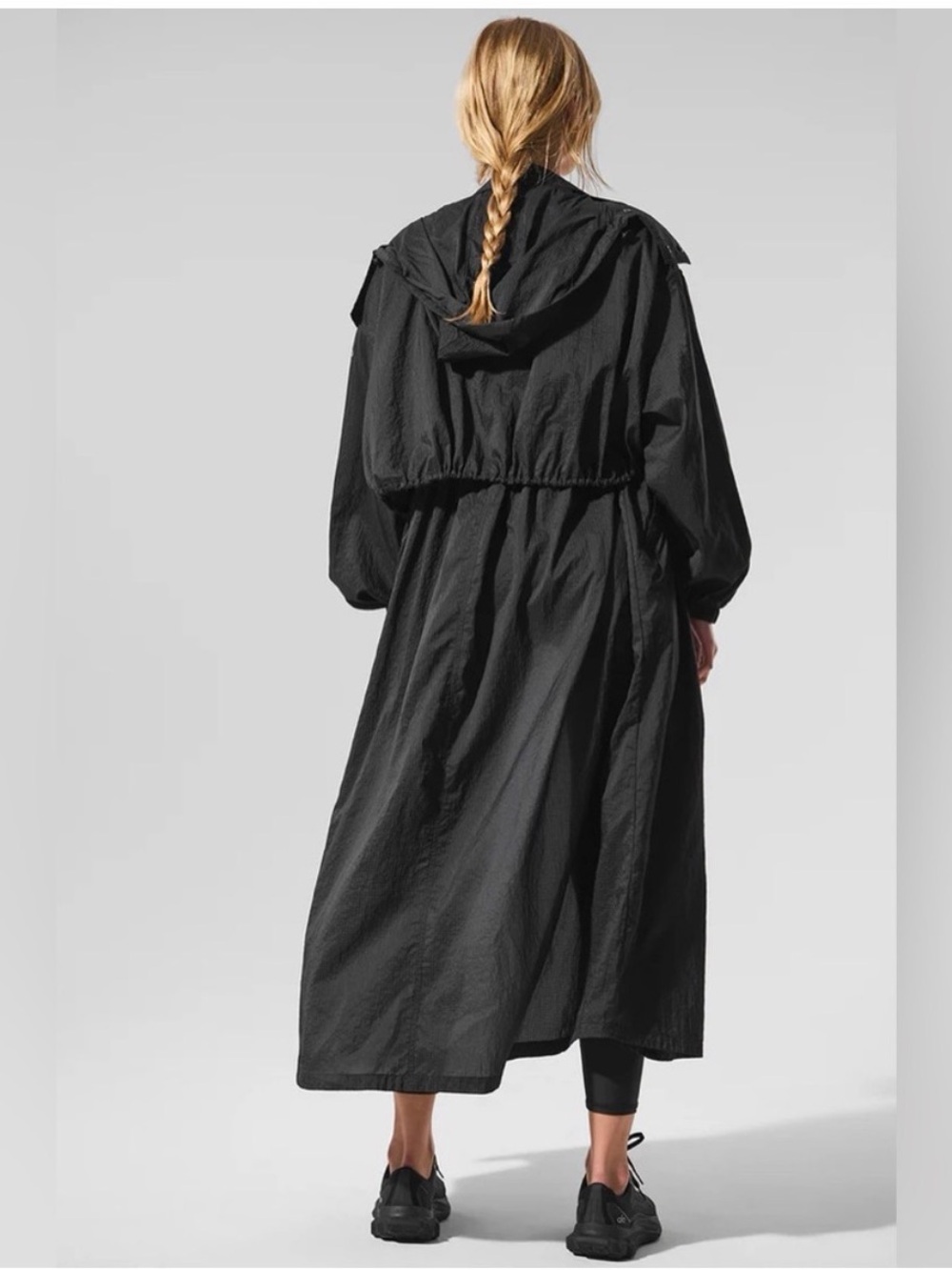 Athleta longline black nylon windbreaker with cinched hem
